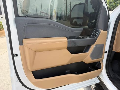 Used 2023 Ford F250 Lariat AWD/4WD image 13
