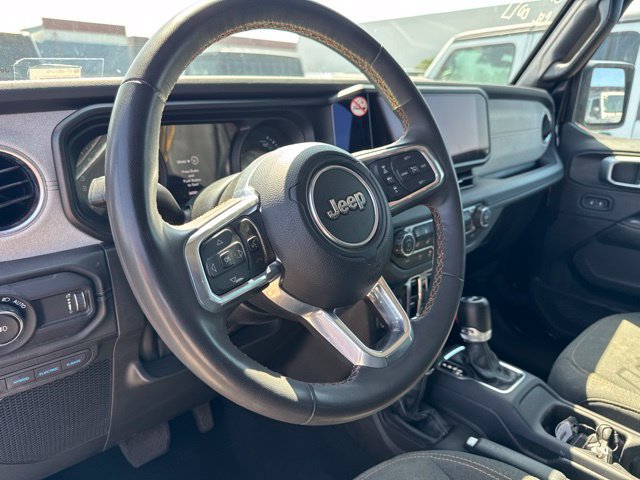 Used 2024 Jeep Wrangler Unlimited Sahara AWD/4WD image 10