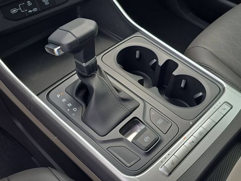 New 2027 Kia Carnival FWD image 26