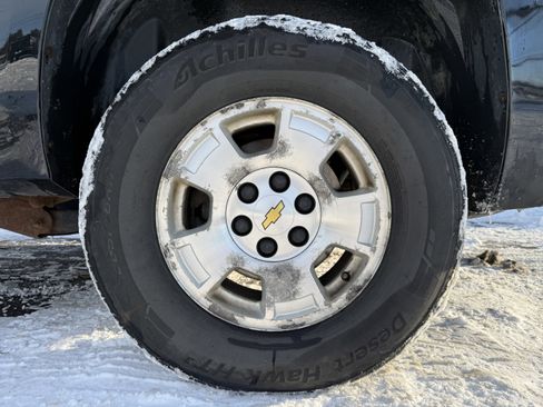 Used 2013 Chevrolet Suburban LT w/ Luxury Package image 36