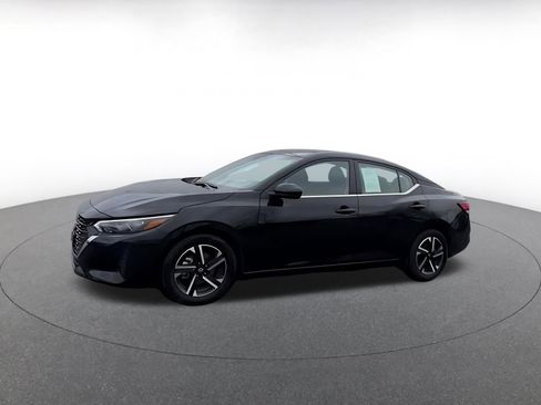 Used 2025 Nissan Sentra SV image 8