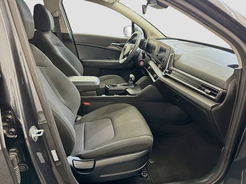Used 2025 Kia Sportage LX image 31
