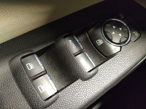 Used 2018 Ford EcoSport S image 27