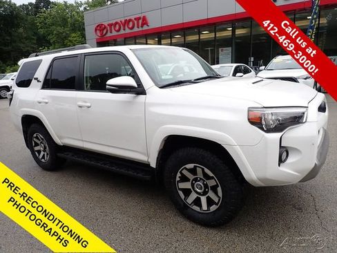 Certified 2019 Toyota 4Runner TRD Off-Road Premium AWD/4WD image 1