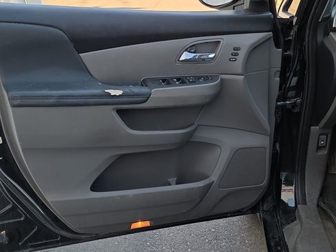 Used 2017 Honda Odyssey Touring Elite image 10