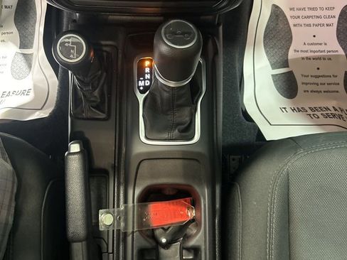 Used 2020 Jeep Wrangler Sport image 22