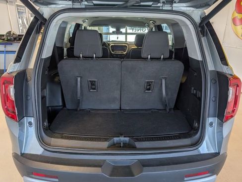 Used 2023 GMC Acadia SLE w/ LPO, Cargo Package AWD/4WD image 28