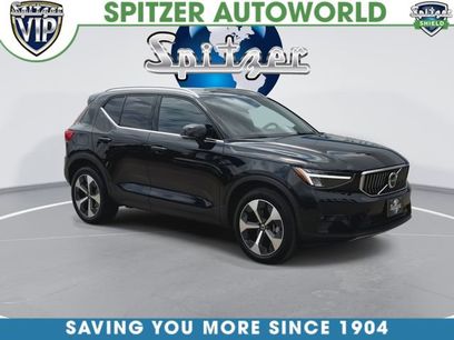 Used 2025 Volvo XC40 B5 Plus