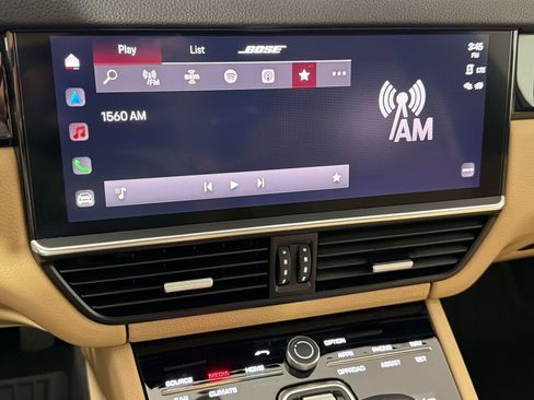 Certified 2023 Porsche Cayenne Platinum Edition AWD/4WD image 23