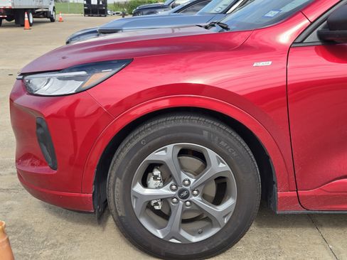 Used 2023 Ford Escape ST-Line w/ Tech Pack #1 FWD image 8