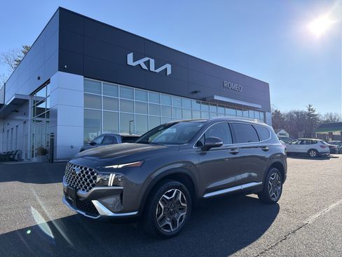 Used 2023 Hyundai Santa Fe Limited image 1