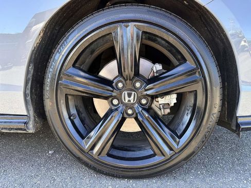 Used 2024 Honda Accord Sport image 6