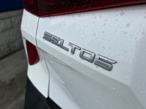 Used 2023 Kia Seltos S w/ Navigation Package AWD/4WD image 33