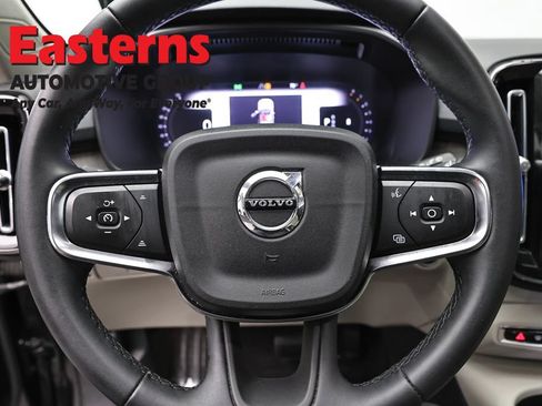 Used 2023 Volvo XC40 B5 Plus AWD/4WD image 10