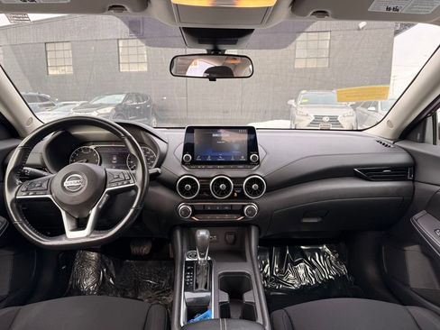 Used 2022 Nissan Sentra SV image 18