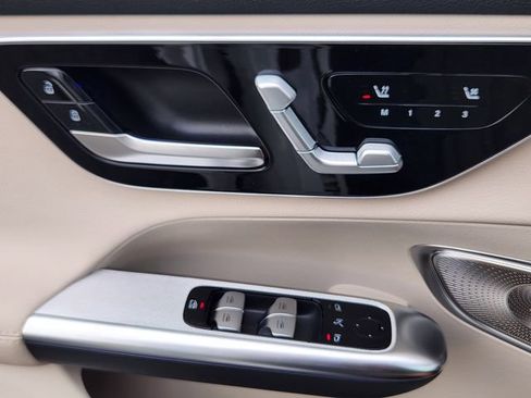 New 2026 Mercedes-Benz GLC 300 4MATIC image 11