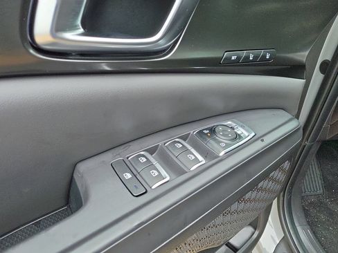 New 2026 Kia Carnival SX FWD image 20