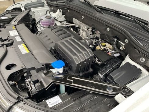 New 2026 Volkswagen Atlas Cross Sport SE image 61