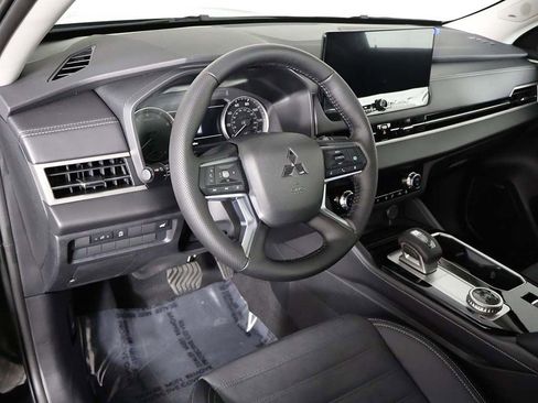 New 2026 Mitsubishi Outlander SE FWD image 26