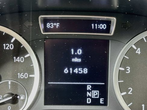 Used 2018 INFINITI QX30 w/ Cargo Package FWD image 12