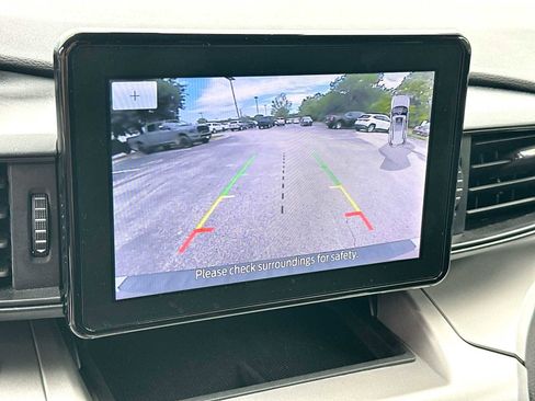 Used 2022 Ford Explorer XLT image 20