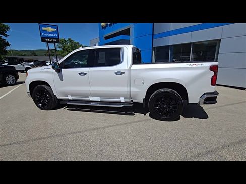 Used 2025 Chevrolet Silverado 1500 LTZ AWD/4WD image 6