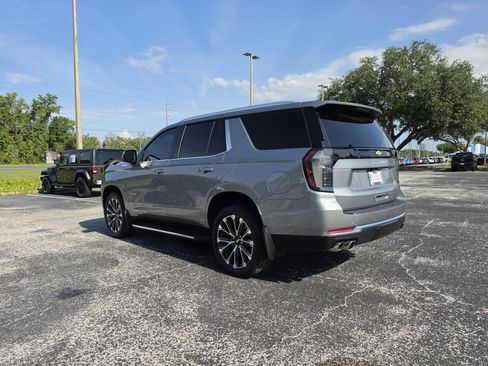 Used 2025 Chevrolet Tahoe High Country AWD/4WD image 7