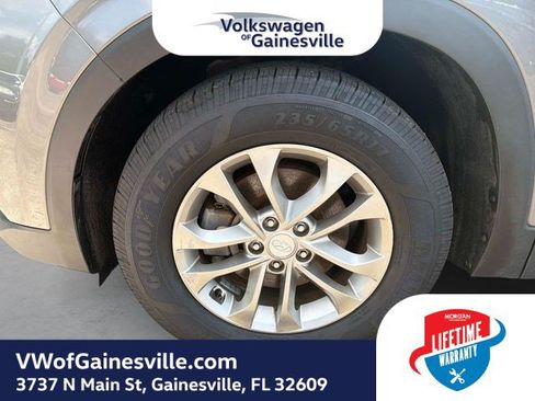 Used 2020 Hyundai Santa Fe SE AWD/4WD image 11