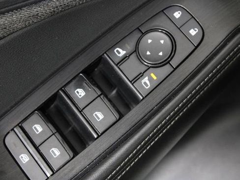 Certified 2021 Nissan Rogue S image 23