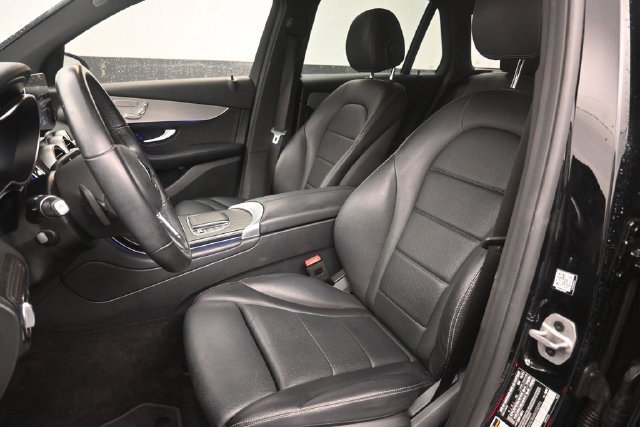 Used 2022 Mercedes-Benz GLC 300 image 13
