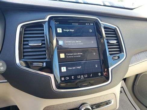 Used 2023 Volvo XC90 B5 Plus w/ Protection Package Premier image 19