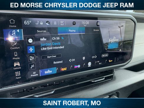 Used 2024 Jeep Wrangler Unlimited Sport AWD/4WD image 15