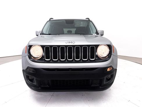 Used 2015 Jeep Renegade Latitude FWD image 10