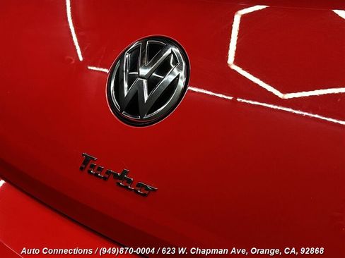 Used 2018 Volkswagen Beetle 2.0T Coast w/ Coast Lighting Package image 32