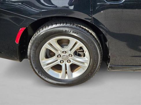 Used 2023 Dodge Charger SXT image 24