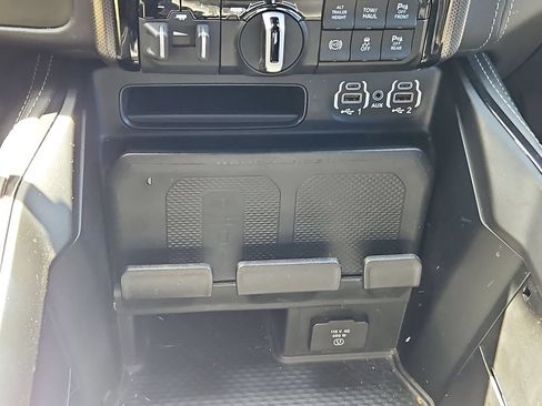 Certified 2023 RAM 3500 Limited AWD/4WD image 26
