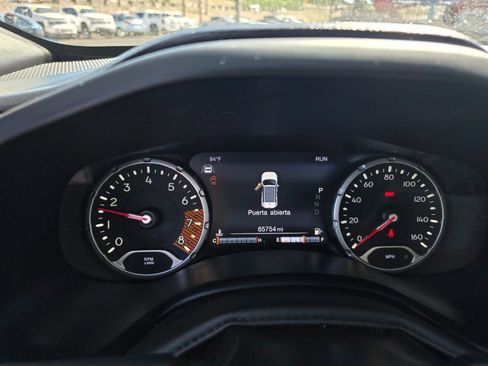 Used 2021 Jeep Renegade Latitude w/ Luxury Group II AWD/4WD image 16