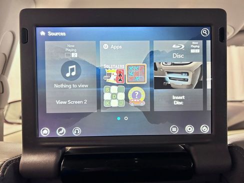 Used 2017 Chrysler Pacifica Touring-L Plus w/ Tire & Wheel Group image 22