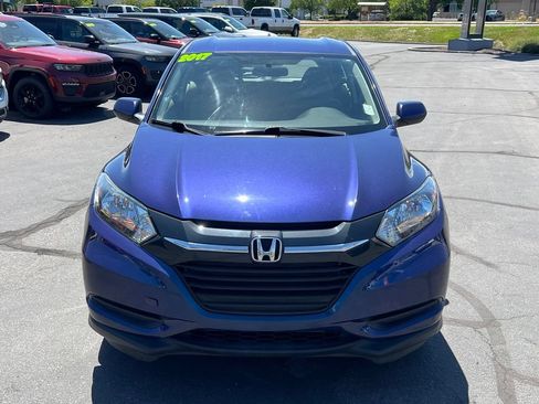Used 2017 Honda HR-V LX image 3