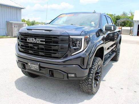 Used 2022 GMC Sierra 1500 Elevation w/ Elevation Premium Package AWD/4WD image 3