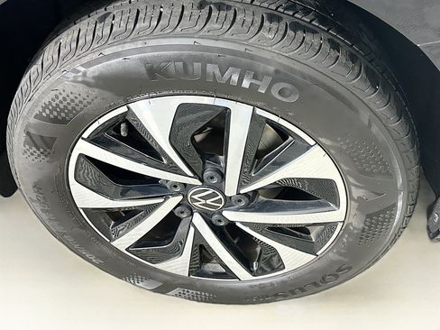 Used 2024 Volkswagen Jetta S image 11