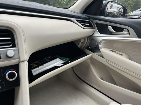 New 2026 Genesis G70 2.5T Prestige image 17