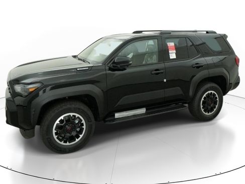 New 2026 Toyota 4Runner TRD Off-Road Premium AWD/4WD image 2