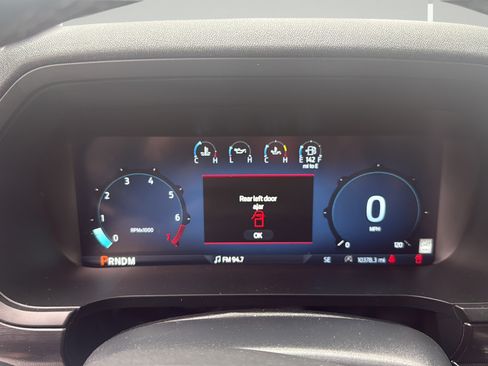 Used 2025 Ford F150 Lariat AWD/4WD image 12
