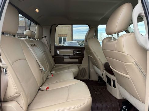Used 2015 RAM 1500 Laramie w/ Convenience Group AWD/4WD image 19