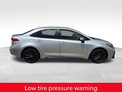 Used 2026 Toyota Corolla SE w/ SE Premium Package image 13