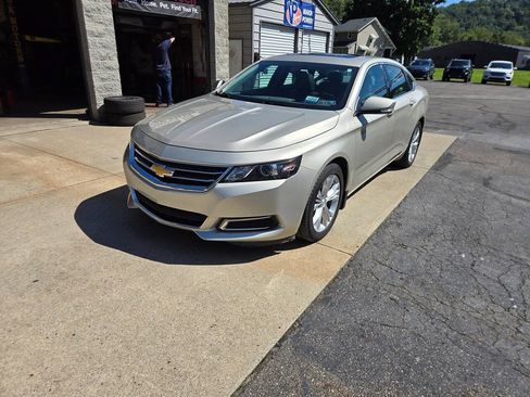 Used 2014 Chevrolet Impala LT w/ Convenience Package FWD image 3