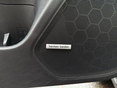 Used 2016 Subaru Outback 3.6R Limited image 28