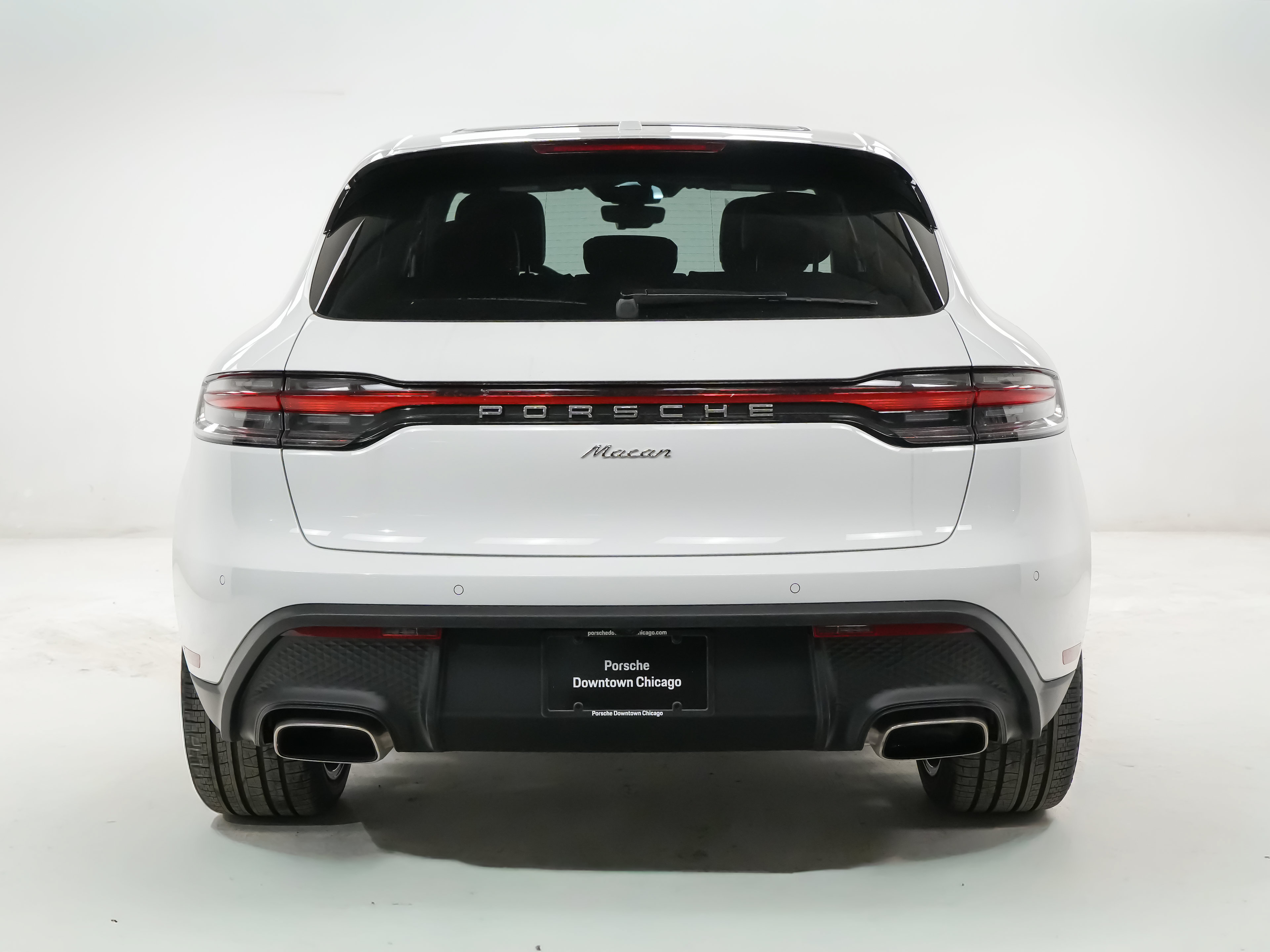 Certified 2026 Porsche Macan AWD/4WD image 11