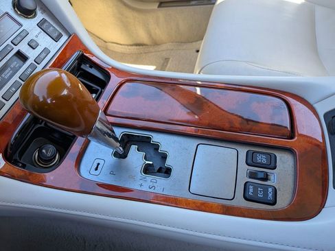 Used 2006 Lexus SC 430 Convertible w/ Preferred Accessory Pkg image 20